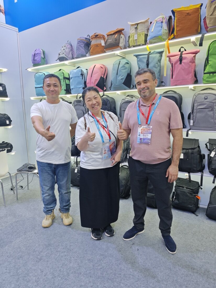 SYMPATHYBAG with clients and at international bag trade shows